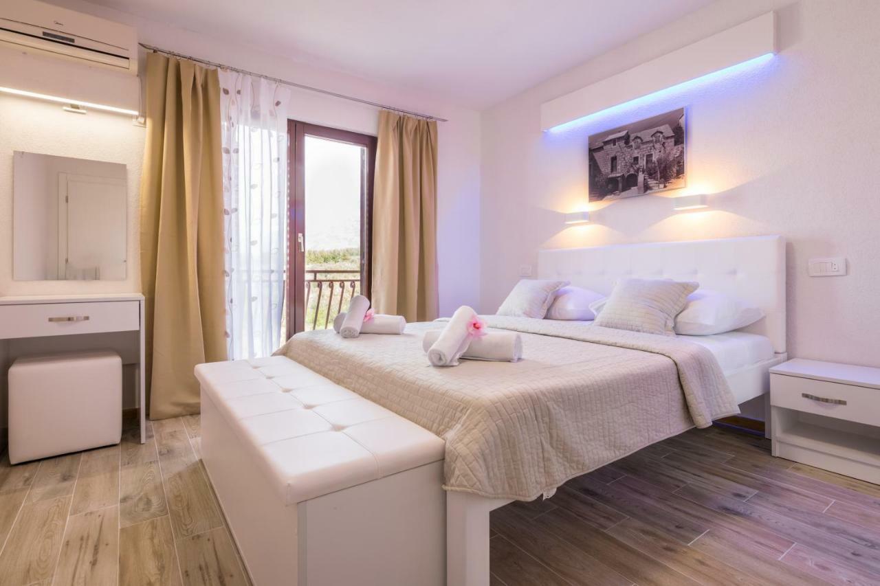Apartments Family Roso Проманья Экстерьер фото